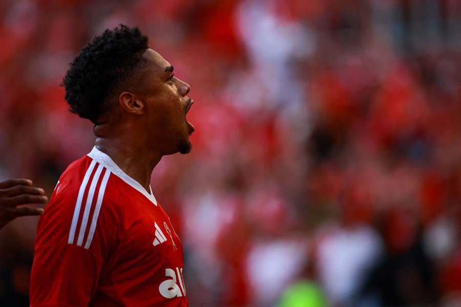 Victor Gabriel ficará suspenso até o atacante Gabriel Pec, do Cruzeiro, se recuperar da lesão