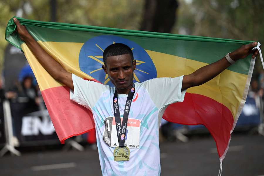Habtamu Birlew, ganador del maratón de Buenos Aires