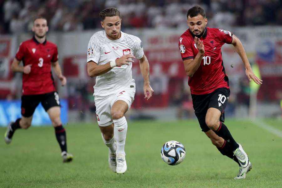 Albánie doma porazilo Polsko 2:0.