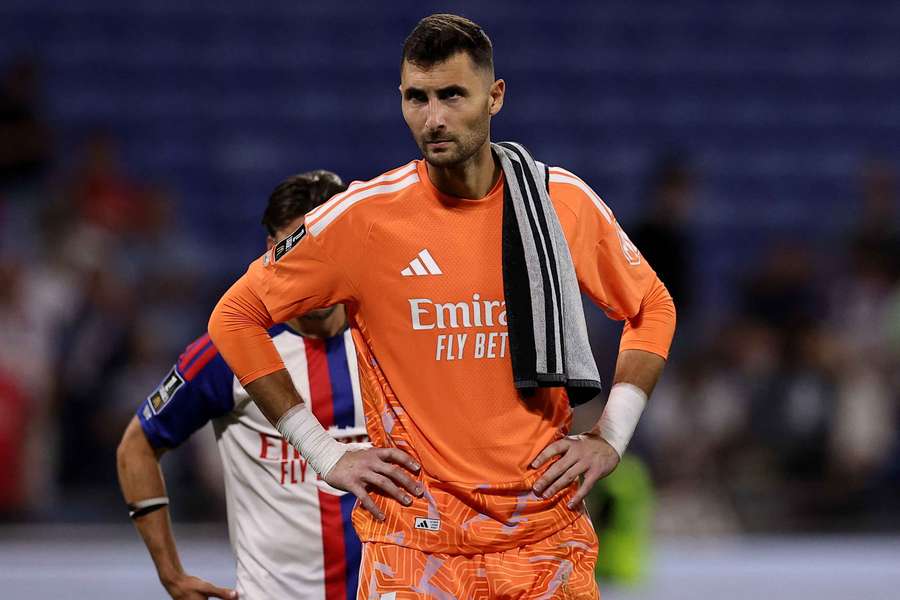 Il portiere del Lione, Dominik Greif, dopo la gara contro il Le Havre Il portiere del Lione, Dominik Greif, dopo la gara contro il Le Havre