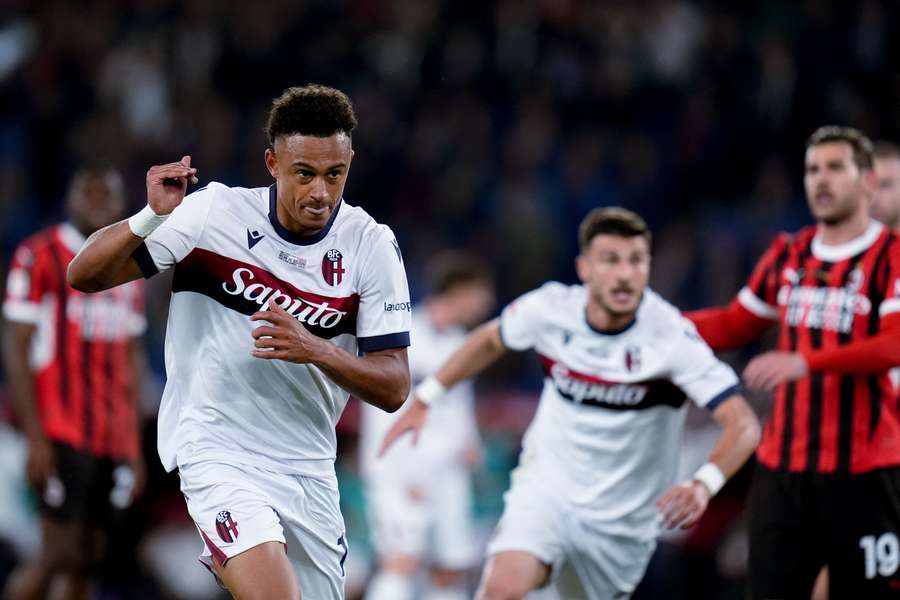 Dan Ndoye fez o gol do título do Bologna