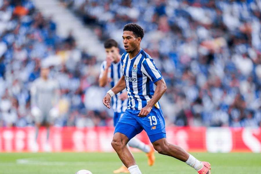 Danny Namaso está avaliado em 3,7 milhões de euros pelo Flashscore