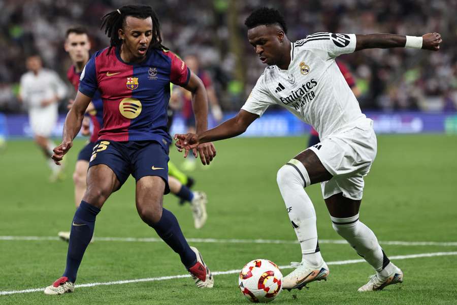 Barcelona e Real Madrid se enfrentaram pela última vez na Supercopa da Espanha