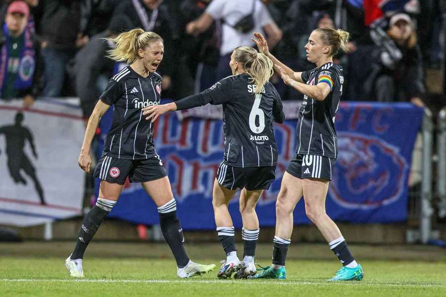 Die Eintracht Frauen feiern einen dominanten Heimsieg gegen den FC Nordsjaelland