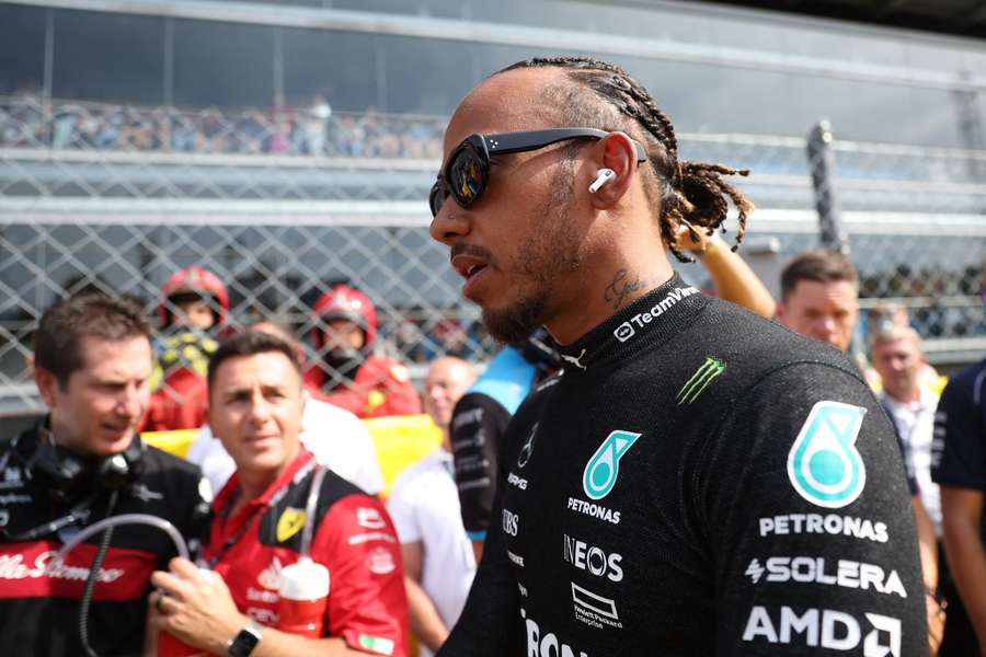 Lewis Hamilton na grelha antes do Grande Prémio de Itália