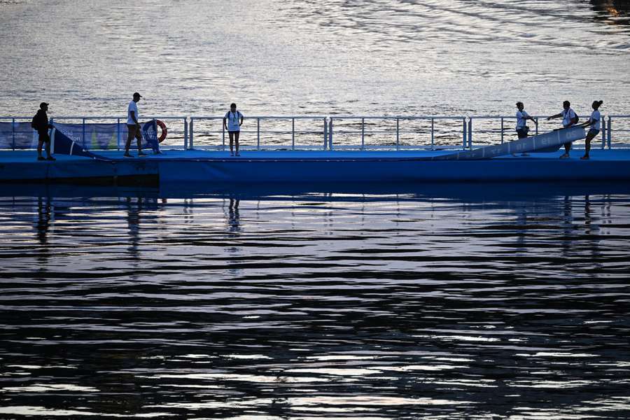 Qualidade do rio Sena volta a criar problemas