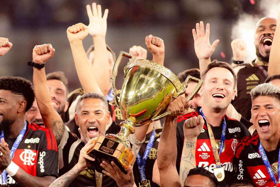 O Fla foi tricampeão carioca neste domingo