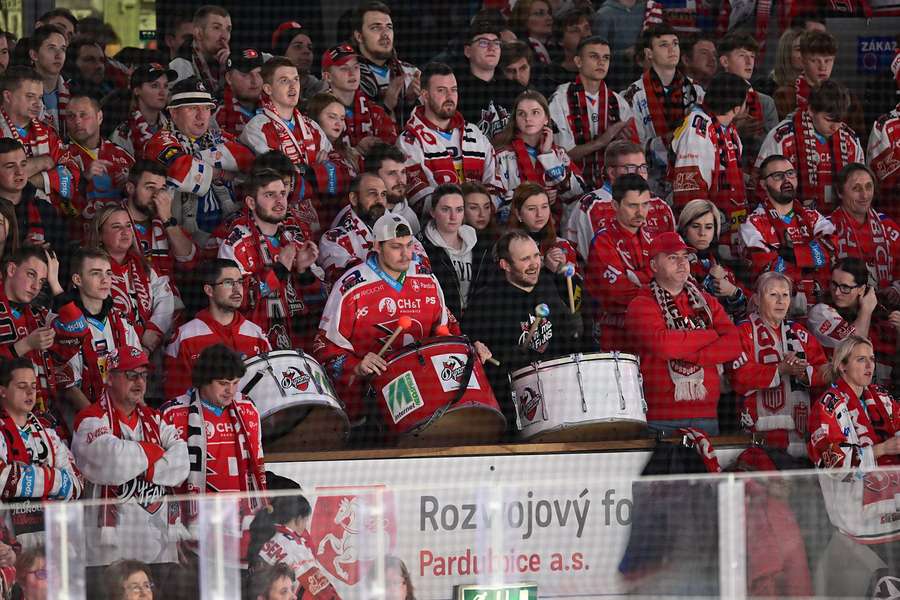 Pardubice se budou v sérii opět moci opřít i o podporu fanoušků.