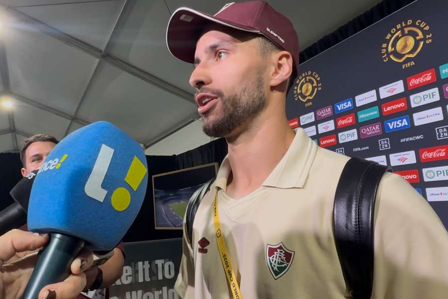 Entre a eficiência e o julgamento: Martinelli diz não entender críticas da torcida do Flu