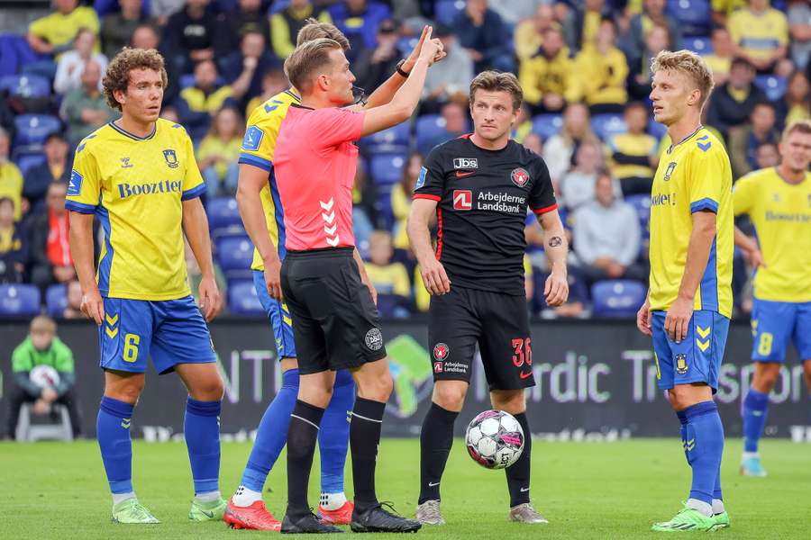 Der var vanen tro dramatik i sæsonens første opgør mellem FC Midtjylland og Brøndby