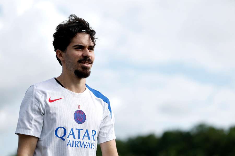Záložník PSG Vitinha je spojován s Realem Madrid