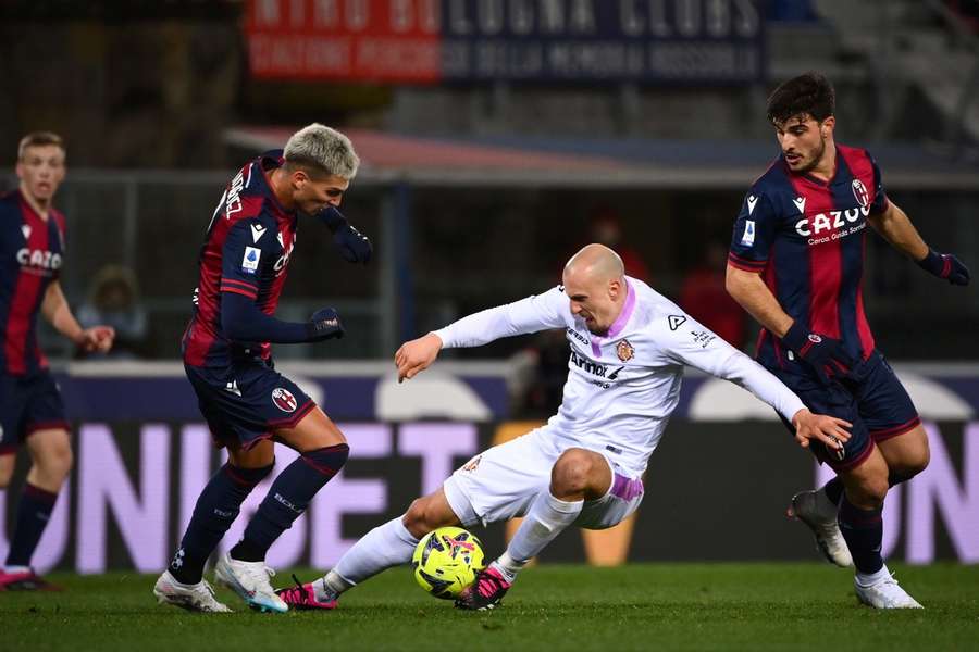 Bologna și Cremonese au încheiat la egalitate, 1-1