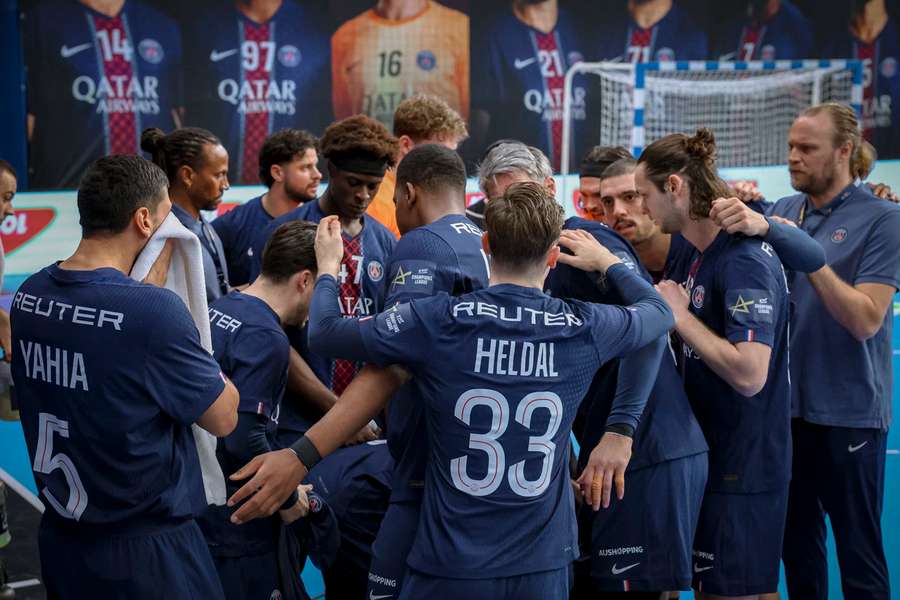 Le PSG Handball contre Szeged. Le PSG Handball contre Szeged.