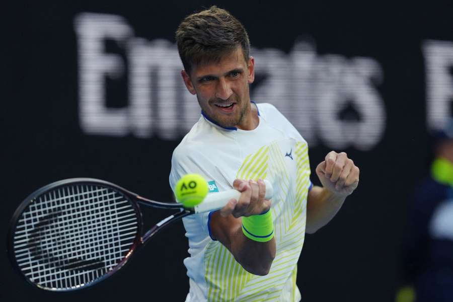 Vít Kopřiva v Indian Wells vyzve krajana Dalibora Svrčinu. Vít Kopřiva v Indian Wells vyzve krajana Dalibora Svrčinu.