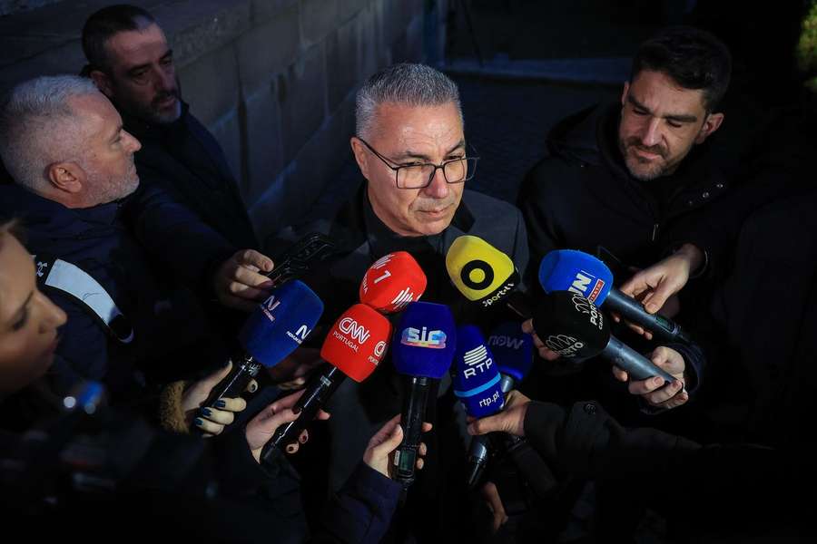 Augusto Inácio em declarações à imprensa