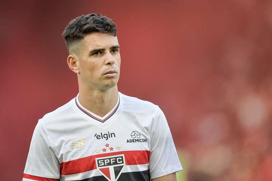 PŘESTUPY ONLINE: Brazilec Oscar končí kariéru, Manchester United plánuje letní čistku PŘESTUPY ONLINE: Brazilec Oscar končí kariéru, Manchester United plánuje letní čistku