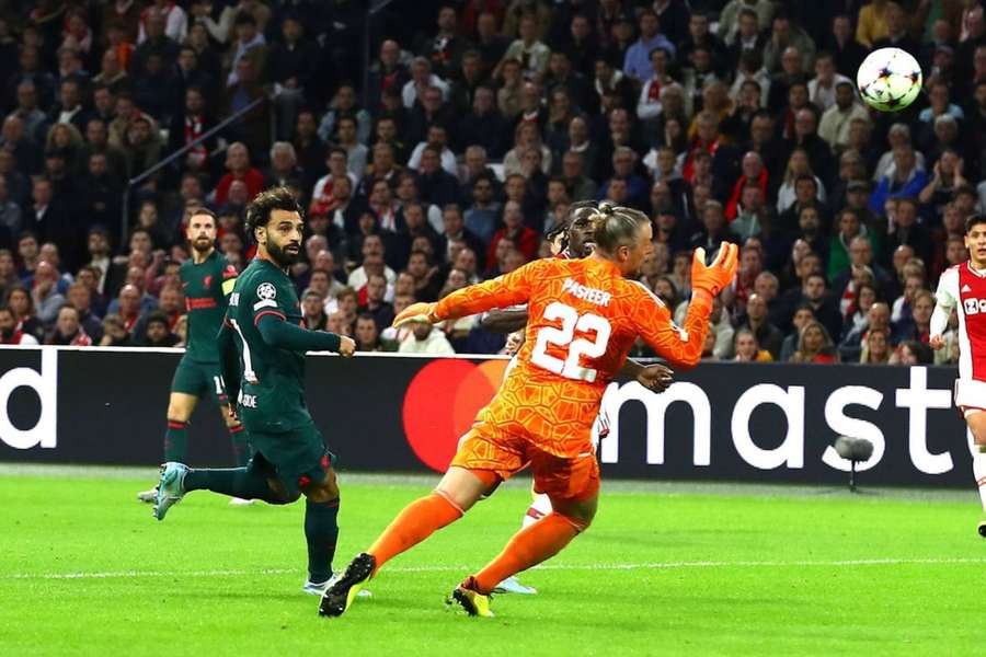 Liverpool thrash Ajax to ease into Champions League knockouts