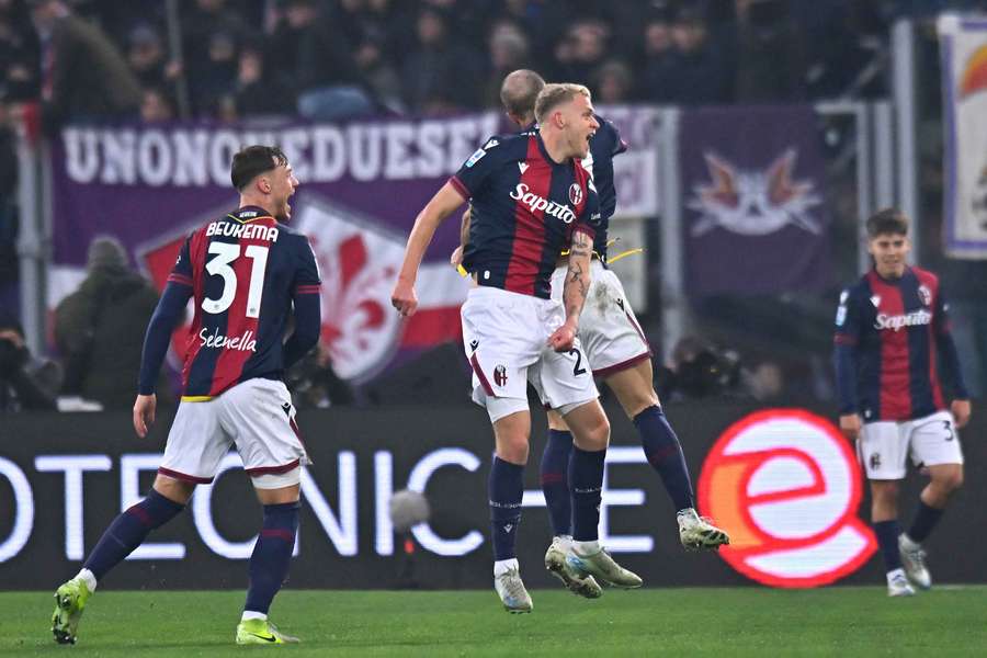 Jens Odgaard exultante tras su gol 
