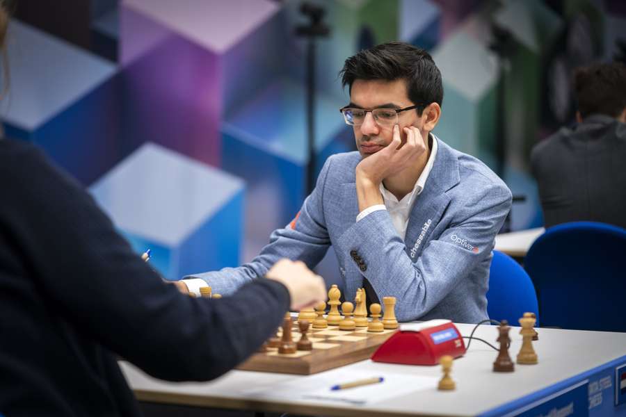 Anish Giri in actie in Wijk aan Zee