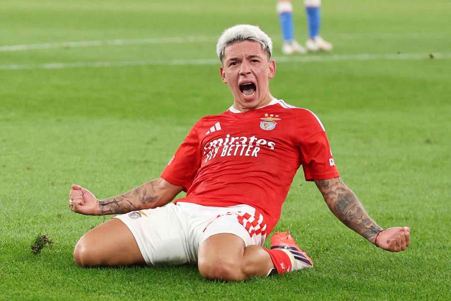Gianluca Prestianni adicionou golos ao marcador pelo terceiro encontro consecutivo no duelo com o Gil Vicente (3-1) Gianluca Prestianni adicionou golos ao marcador pelo terceiro encontro consecutivo no duelo com o Gil Vicente (3-1)