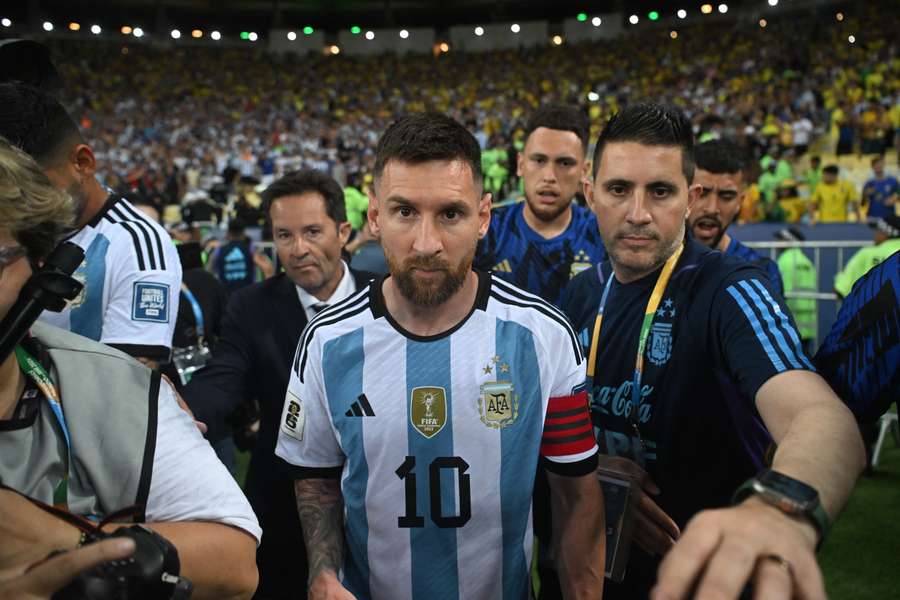 Lionel Messi var synligt chokeret over omfanget af optrapningen.