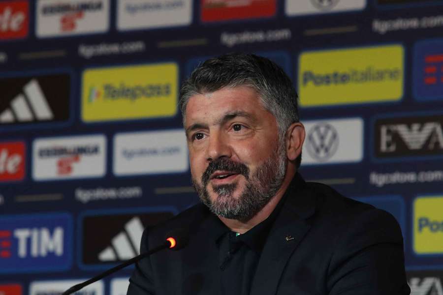 Gattuso habla en rueda de prensa.