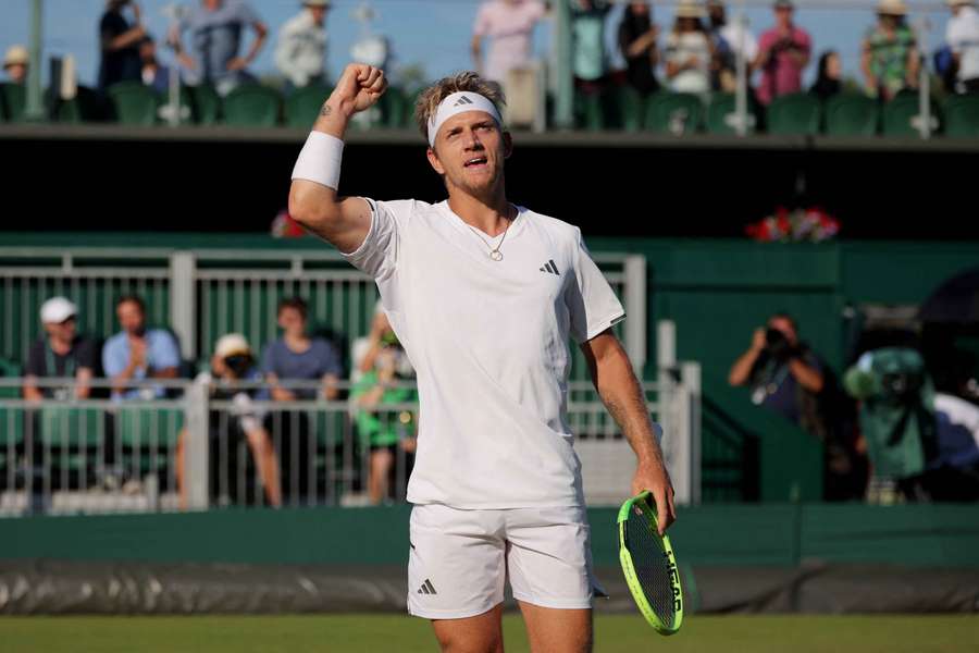Sigue el tenis en directo en Flashscore Sigue el tenis en directo en Flashscore