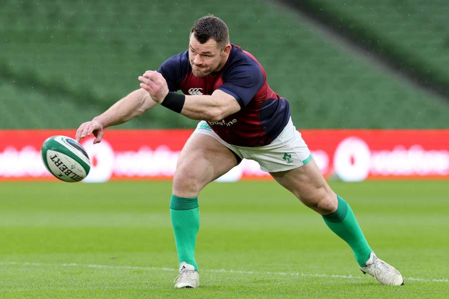 Prop Cian Healy in training for Ireland