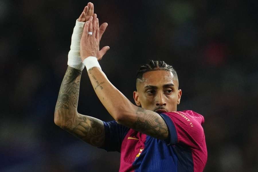 Raphinha brilhou em Barcelona 4x0 Borussia Dortmund
