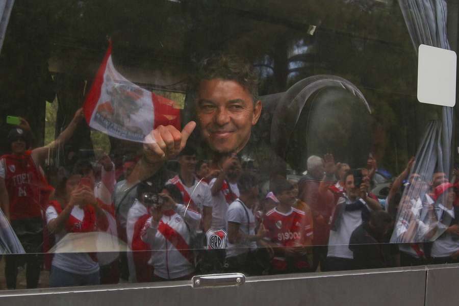Adeptos do River Plate despediram-se de Marcelo Gallardo