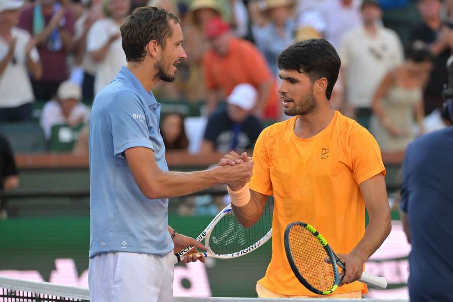 Alcaraz foi derrotado por Medvedev na semi de Indian Wells