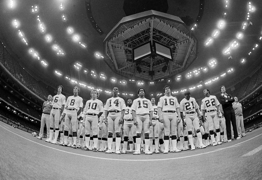 Los Raiders ganaron a los Eagles en la Super Bowl XV Los Raiders ganaron a los Eagles en la Super Bowl XV