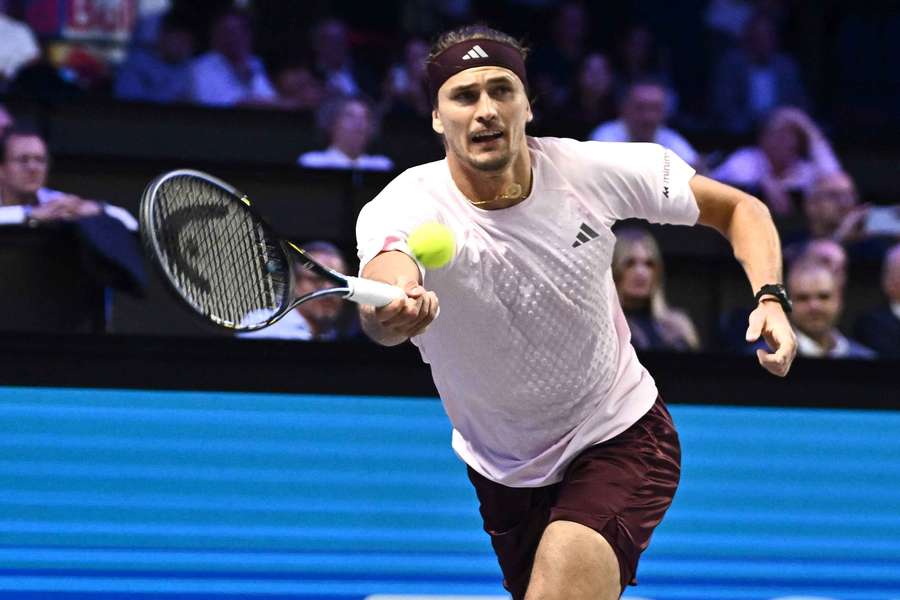 Miraculé, Zverev qualifié pour le deuxième tour à Vienne Miraculé, Zverev qualifié pour le deuxième tour à Vienne