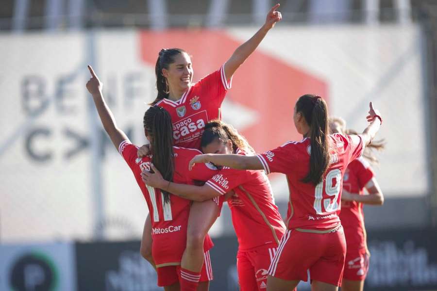 Kika Nazareth marcou um golaço na vitória do Benfica