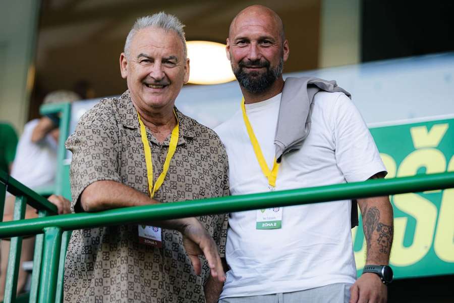 Vladimír Goffa (vľavo) s bývalým futbalistom Ivanom Lietavom. Vladimír Goffa (vľavo) s bývalým futbalistom Ivanom Lietavom.