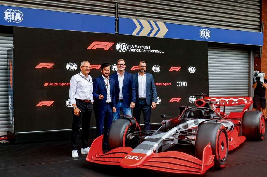 Německá automobilka Audi oznámila, že od roku 2026 vstoupí do F1.