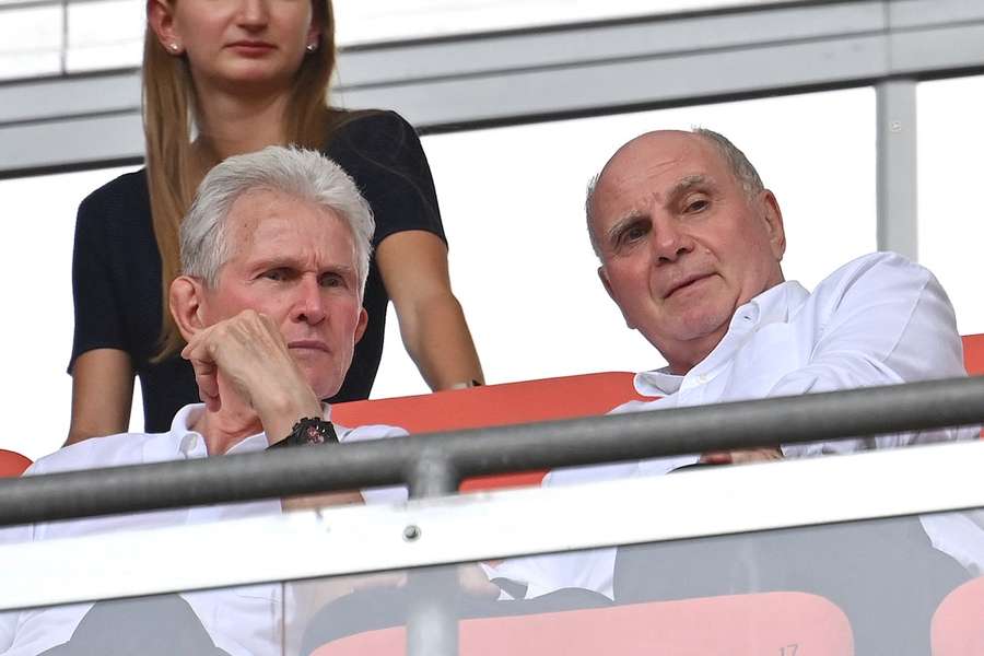 Jupp Heynckes e Uli Hoeness conquistaram juntos o triplete no Bayern em 2013