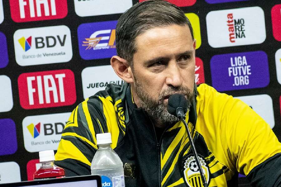 Edgar Pérez Greco, técnico do Deportivo Táchira