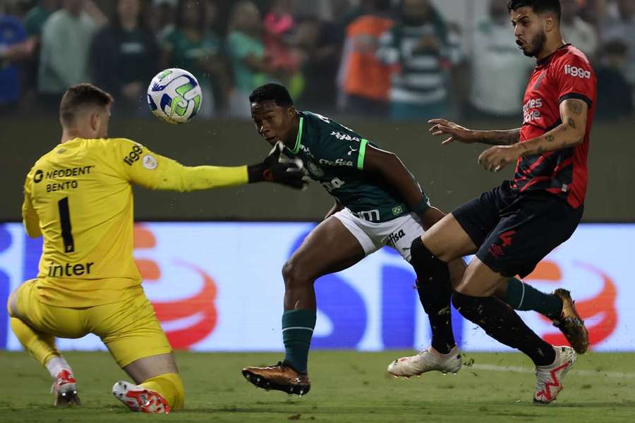 Frio, Endrick teve tranquilidade para determinar a vitória do Palmeiras