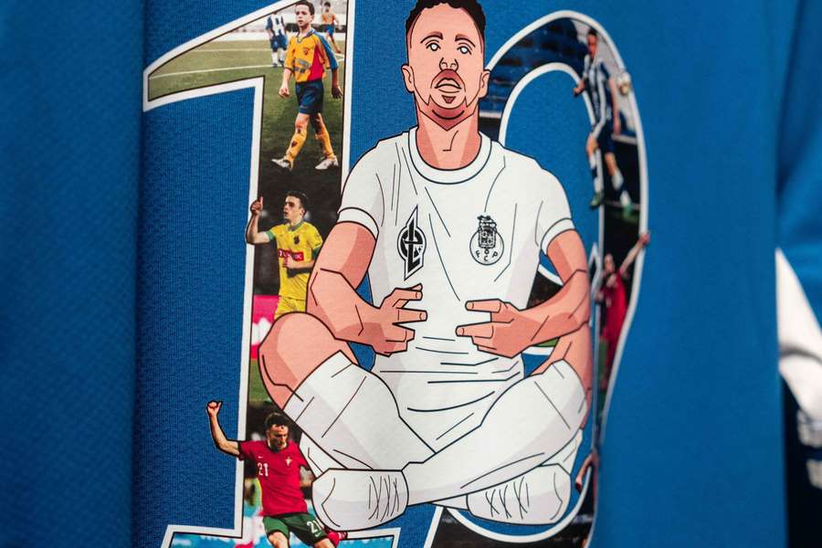 Camiseta homenaje a Diogo Jota