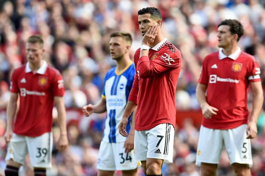 Facka na úvod Ten Hagova působení v United. Porážka 1:2, Ronaldo jen střídal