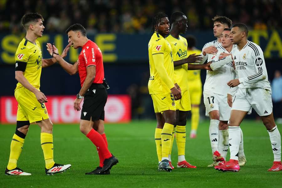 Le Real Madrid bat Villarreal grâce à deux buts de Mbappé