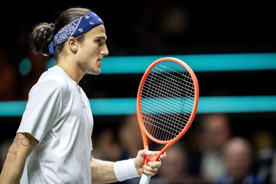 Mattia Bellucci upset Daniil Medvedev in the second round of the ABN AMRO Open in Rotterdam