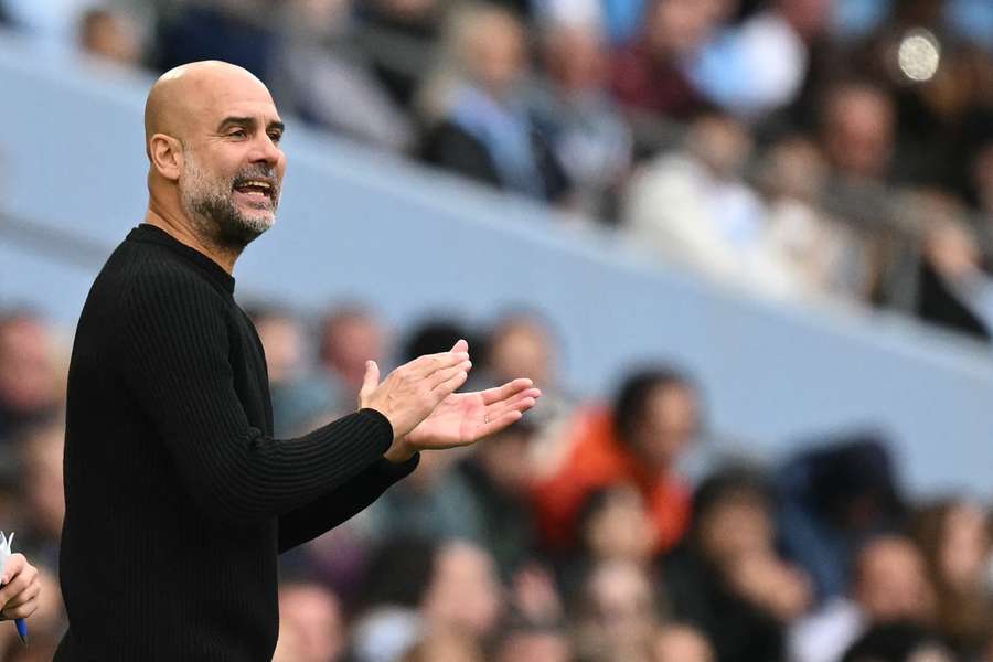 Pep Guardiola, treinador do Manchester City