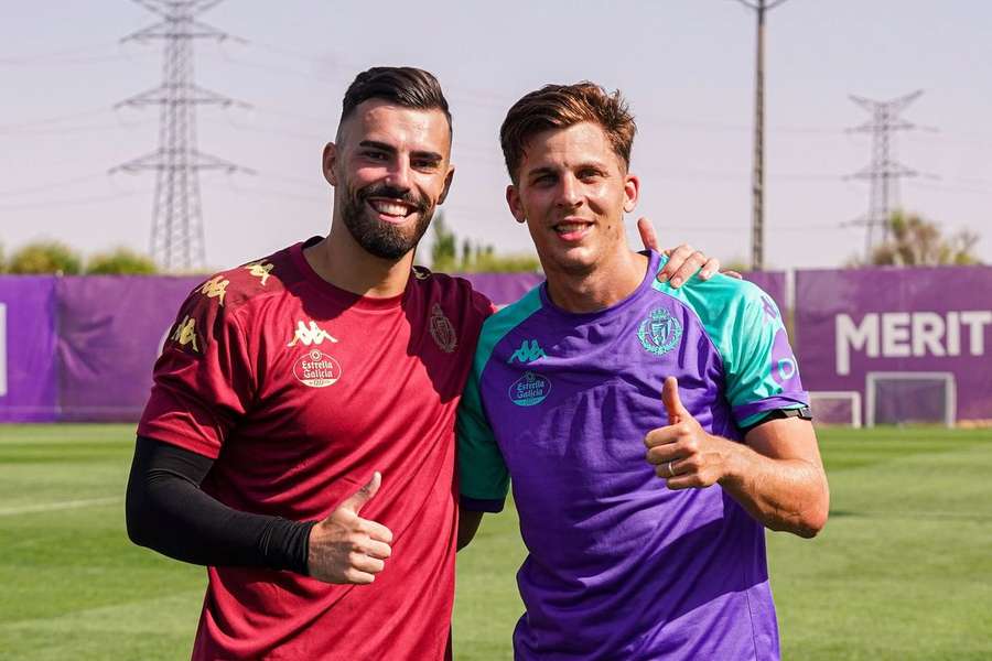 Guilherme Fernandes, à direita, num treino do Valladolid