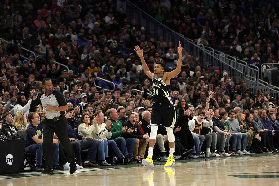 NBA Round-Up: Bucks siegen im Duell der Champions, Achterbahnfahrt in Los Angeles