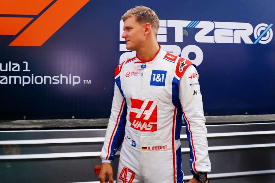 Mick Schumacher antes de uma corrida na época passada