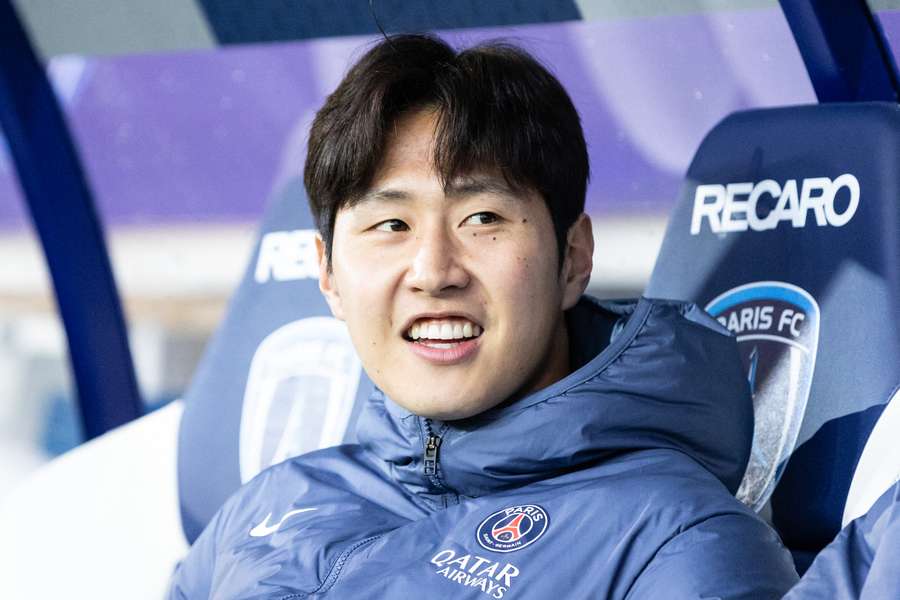 Lee Kang-In foi transferido para o Atlético de Madrid