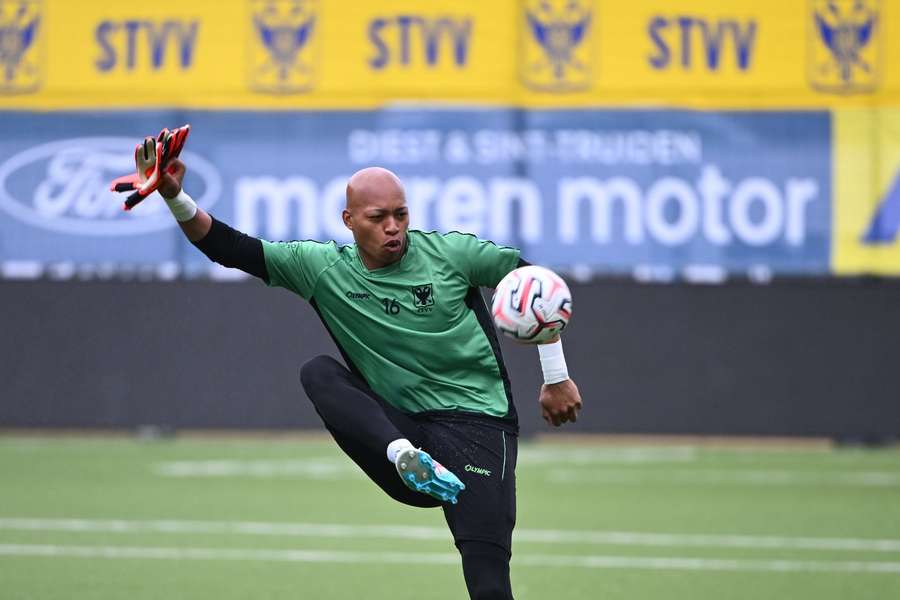 Leo Kokubo trocou o Benfica pelo Sint-Truiden em 2024 Leo Kokubo trocou o Benfica pelo Sint-Truiden em 2024
