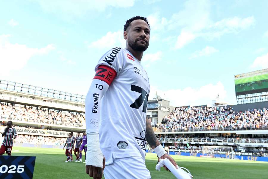 Neymar playing at Santos